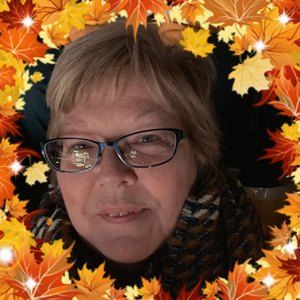 Meet your Posher, Debbie